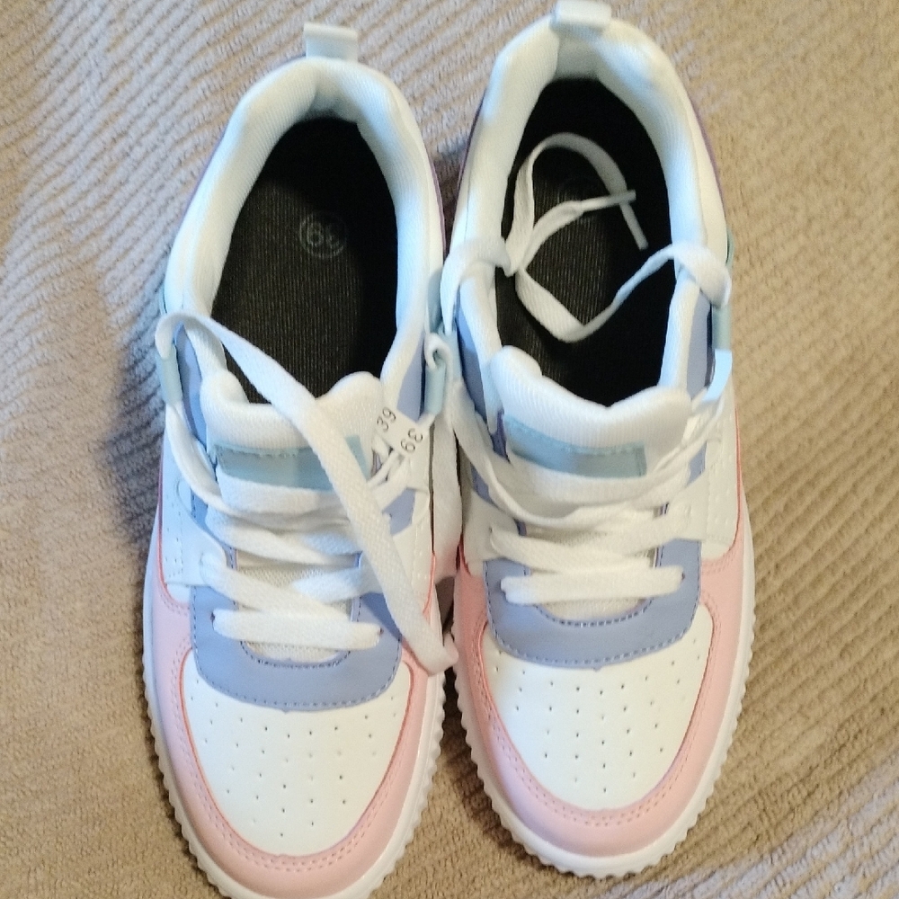 Pink and Blue Low-Top Sneakers with Rubber Sole